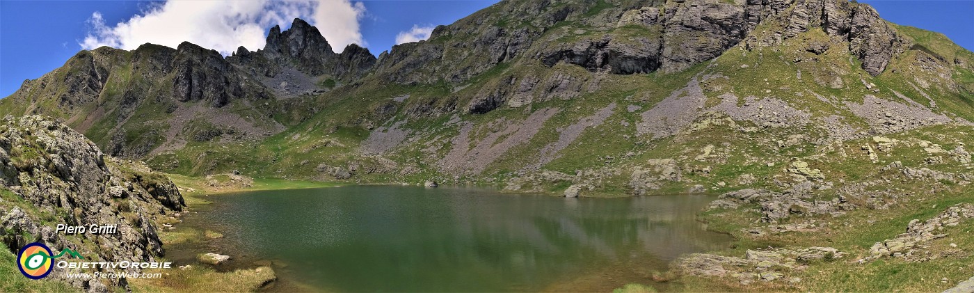 33 Lago di Ponteranica superiore con Valletto.jpg
